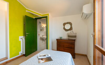 Accommodation:&nbsp;Erica