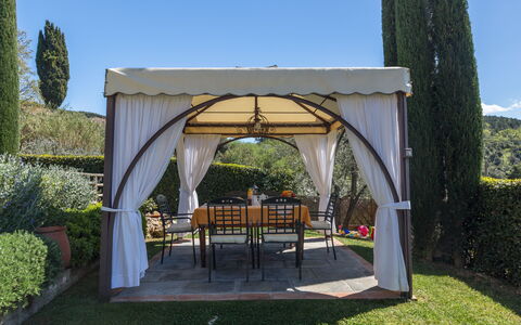 Villa Manuela: Property, Pergola, Pavilion, Building, Canopy, Botany, Shade, House, Real Estate, Garden