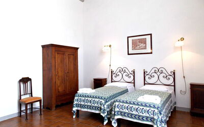 Accommodation:&nbsp;Senni 2