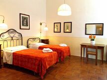 Accommodation:&nbsp;Senni 1