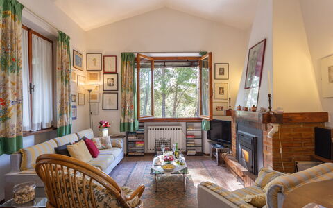 Villa Campiglia: Room, Property, Living Room, Furniture, Interior Design, Building, House, Home, Real Estate, Ceiling