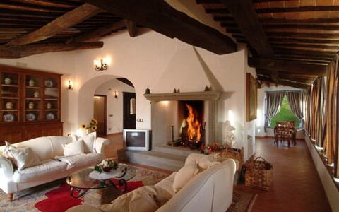 Villa Fontanelle: Wood, Room, Interior Design, Lighting, Home, Property, Living Room, Hardwood, Wall, Floor