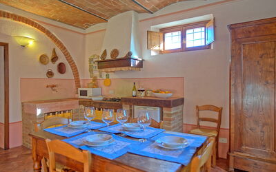 Olivo: Room, Property, Building, Furniture, House, Table, Real Estate, Interior Design, Ceiling, Kitchen