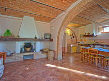 Accommodation:&nbsp;Olivo