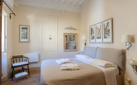 Casa Annateresa: Picture Frame, Property, Furniture, Azure, Wood, Comfort, Lighting, Interior Design, Architecture