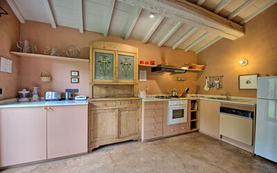 Accommodation:&nbsp;Villa Casino Di Caccia