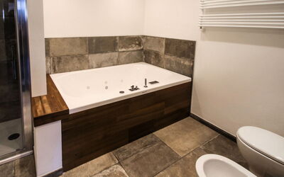 Accommodation:&nbsp;U Besugu 150.1