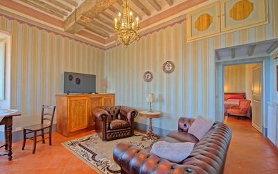 Accommodation:&nbsp;Sole