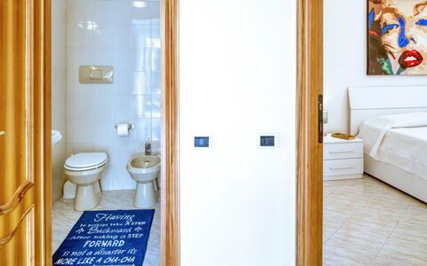 Luigina - Levanto: Room, Interior Design, Property, Floor, Wall, Bathroom Sink, Plumbing Fixture, Flooring, Bed, Tile