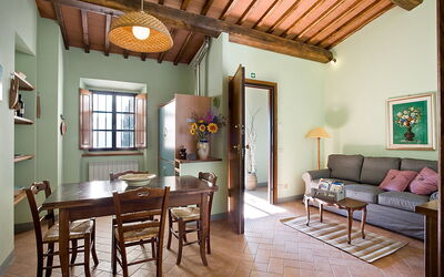 Accommodation:&nbsp;Granaio