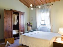Accommodation:&nbsp;Granaio
