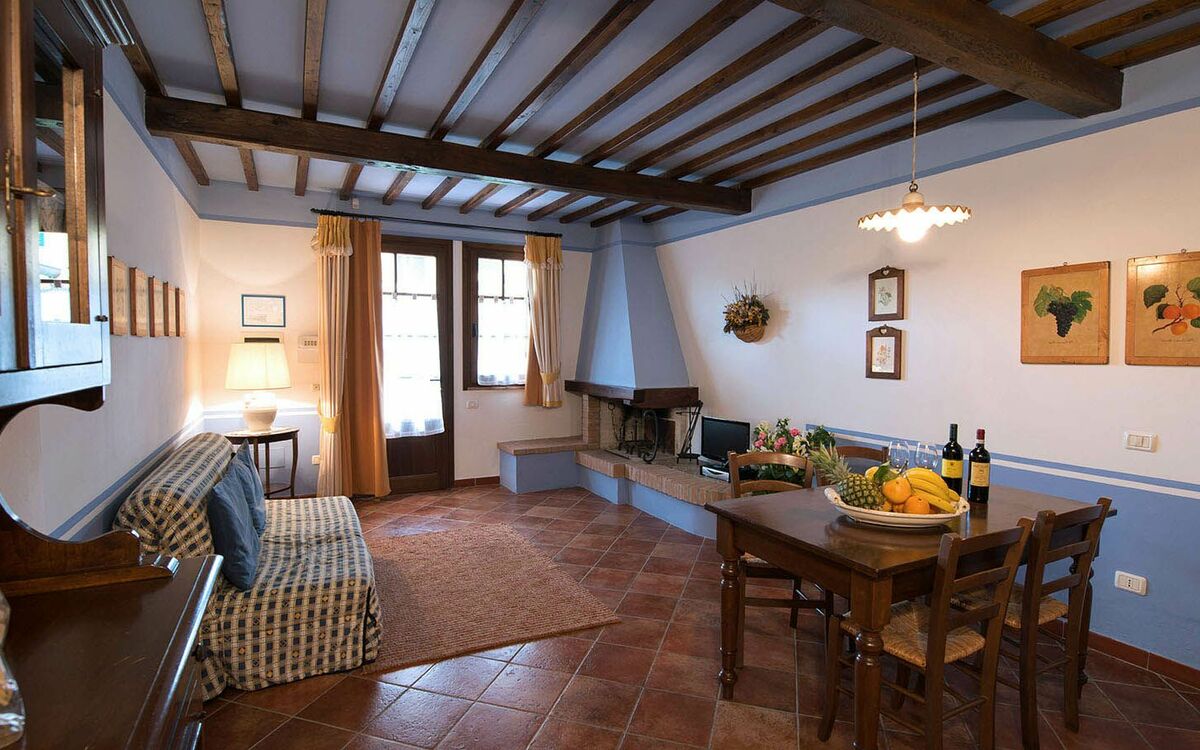 Accommodation:&nbsp;Ginestra