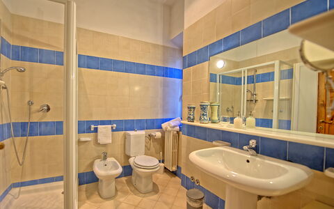 Villa Sorbaiano: Mirror, Plumbing Fixture, Tap, Sink, Bathroom Sink, Bathroom, Purple, Interior Design, Architecture, Building