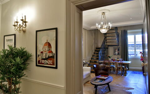 Appartamenti Troise: Picture Frame, Property, Plant, Table, Interior Design, Couch, Wood, Building, Wall, Window