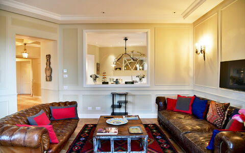 Accommodation:&nbsp;Lion Nero