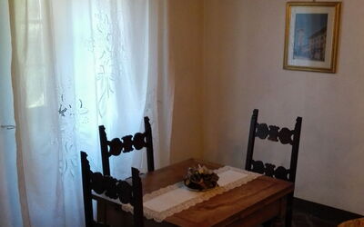 Accommodation:&nbsp;Alcova