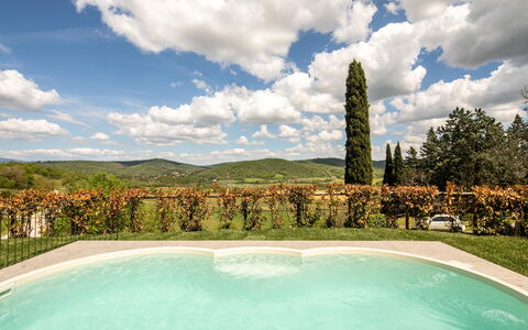 Valdambra Villa: Landscape, Swimming Pool, Garden, Landscaping, Eco Hotel, Hacienda, Farmhouse, Villa, Yard