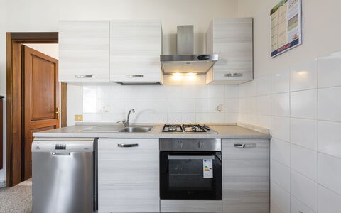 Residenza Garosi: Cabinetry, Sink, Building, Countertop, Kitchen Stove, Kitchen, Home Appliance, Tap, Kitchen Appliance, Wood