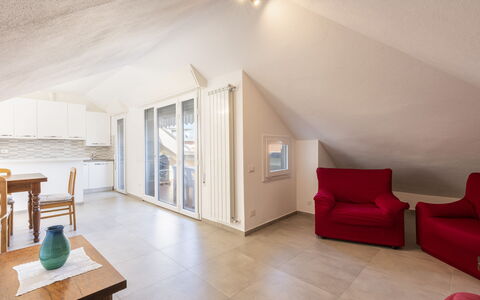 Casa Serchio: Table, Furniture, Comfort, Wood, Interior Design, Couch, Living Room, Flooring, Floor, Building