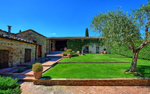 Villa Paneretta: Plant, Sky, Property, Building, Window, Tree, Grass, Cottage, House, Residential Area
