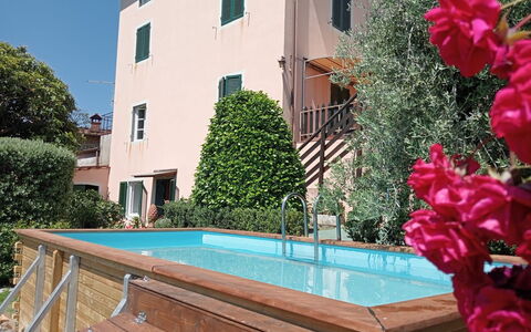 Alla Collina Del Sole: Swimming Pool, Composite Material, Shade, Villa, Estate, Hacienda, Resort, Balcony, Eco Hotel, Hotel