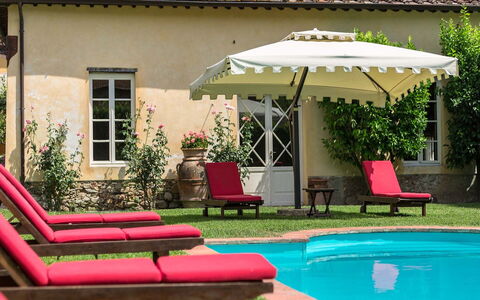 Villa Cantignano: Water, Plant, Building, Furniture, Property, Table, Umbrella, Window, Shade, Sky