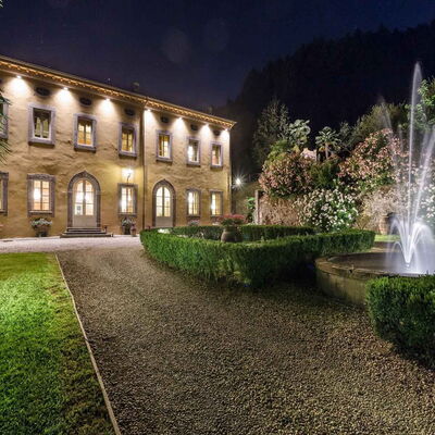 Villa Cantignano: Plant, Property, Sky, Water, Building, Green, Tree, House, Real Estate, Natural Landscape