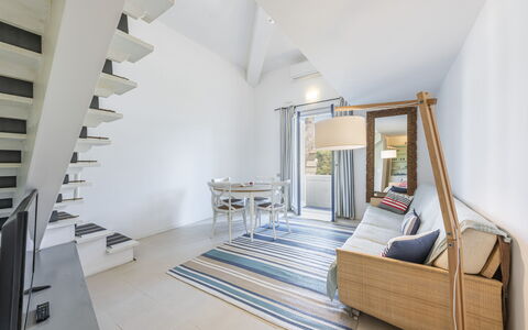 Residenza Morin: Building, Furniture, Picture Frame, Comfort, Mirror, Wood, House, Interior Design, Architecture, Flooring