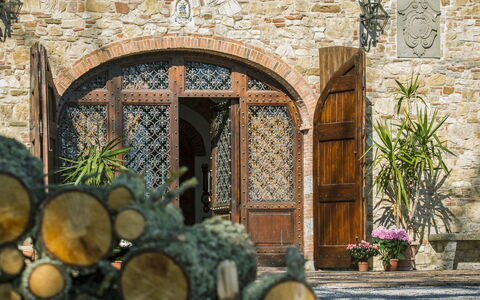 Villa Di Gaiole: Plant, Building, Leaf, Wood, Azure, Architecture, Lighting, Vegetation, Wall, Automotive Tire
