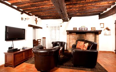 Orchidea: Property, Furniture, Building, Wood, Interior Design, Television, Living Room, Cabinetry, Chair, Floor