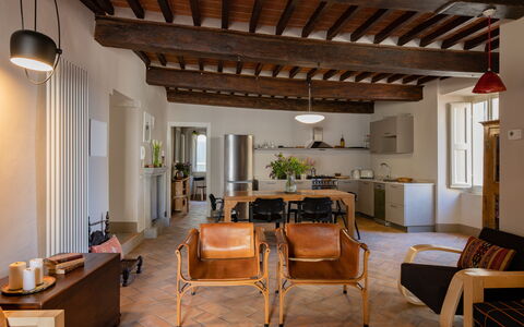 Appartamento Palei: Furniture, Property, Table, Chair, Plant, Wood, Houseplant, Lighting, Architecture, Interior Design