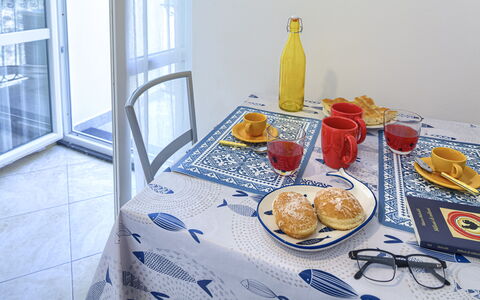 Apartments Mafalda - Levanto: Food, Table, Tableware, Dishware, Plate, Drinkware, Coffee Cup, Tablecloth, Textile, Cup