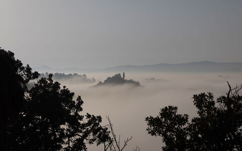 Villa La Cicogna Tuscany: Atmosphere, Sky, Cloud, Tree, Natural Landscape, Branch, Mountain, Body Of Water, Atmospheric Phenomenon