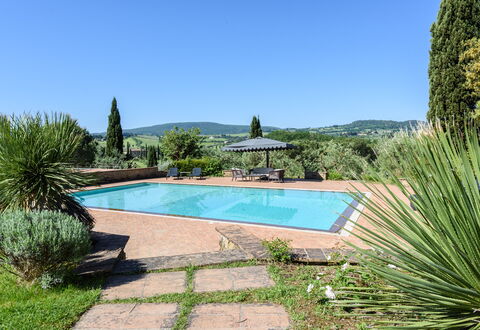 Villa Pancole: Water, Plant, Property, Sky, Swimming Pool, Azure, Natural Landscape, Building, Tree, Rectangle