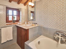 Accommodation:&nbsp;Casa Monte