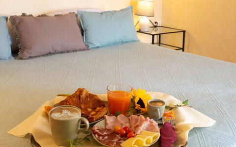 Villa Pania: Food, Tableware, Table, Furniture, Cup, Orange, Ingredient, Plate, Comfort, Coffee Cup