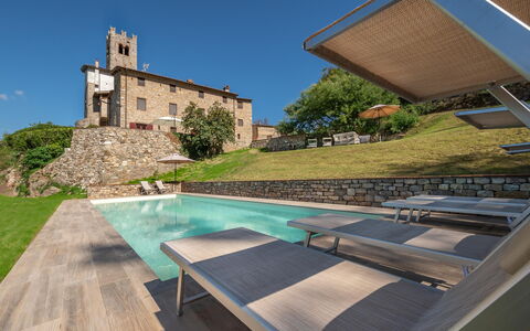 San Tommaso: Building, Sky, Property, Plant, Azure, Shade, Tree, Architecture, Outdoor Furniture, Leisure