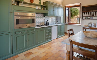 Accommodation:&nbsp;Villa