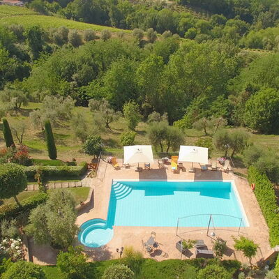 Villa i Colli: Water, Plant, Tree, Natural Landscape, Swimming Pool, Vegetation, Land Lot, Landscape, Grass, Real Estate
