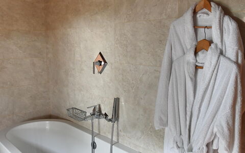 Villa Tresanti: Plumbing Fixture, Bathtub, Tap, Bathroom, Interior Design, Plumbing, Line, Wall, Floor