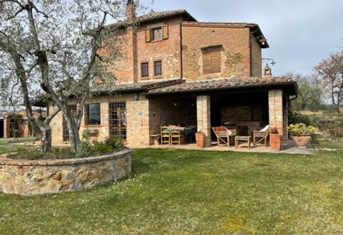 Villa Nibbiano: Plant, Sky, Building, Window, House, Tree, Land Lot, Wood, Grass, Cottage