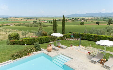 Villa Dei Ciliegi: Water, Sky, Plant, Property, Cloud, Swimming Pool, Azure, Land Lot, Tree, Leisure