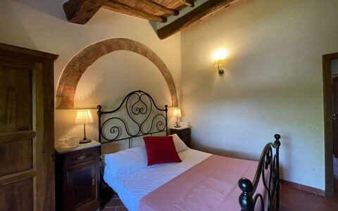 Podere La Sterza: Furniture, Property, Comfort, Wood, Bed Frame, Lighting, Building, Interior Design, Architecture, Cabinetry