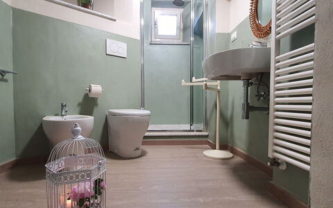 Residenza Otello: Property, Interior Design, Plumbing Fixture, Building, Floor, Flooring, Gas, Bathroom, Plumbing