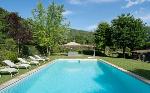 Il Mulino Di Vogognano - Subbiano, Private Pool, J: Water, Plant, Cloud, Sky, Property, Swimming Pool, Azure, Tree, Shade, Building