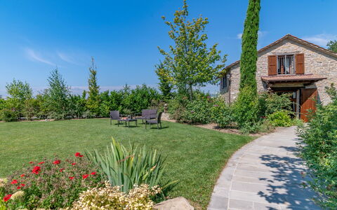Villa Torre Delle Rose - Firenzuola, Private Pool,: Sky, Plant, Property, Plant Community, Building, Tree, Natural Landscape, Vegetation, Land Lot, Window
