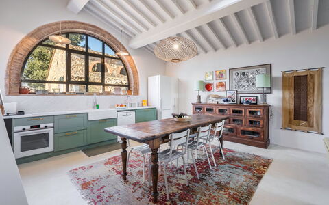 Alice - Podere Ribatti - Casole D'elsa, Toscana: Furniture, Property, Table, Cabinetry, Countertop, Wood, Building, Kitchen, Drawer, Chair