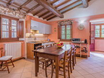 Accommodation:&nbsp;Sera Apartment