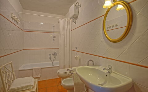 Maggiano: Mirror, Tap, Plumbing Fixture, Bathroom Sink, Sink, Property, Photograph, White, Bathroom, Building