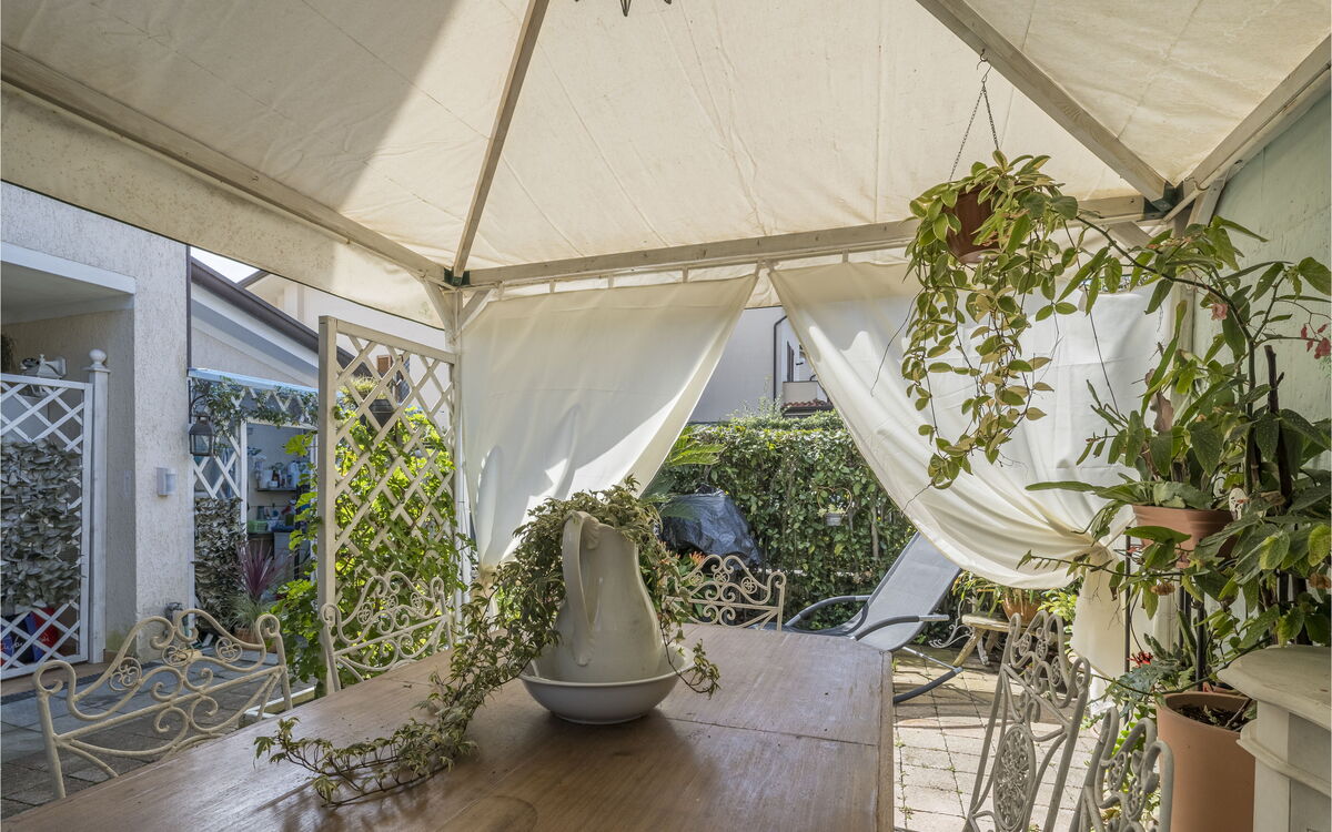 La Bouganville, Forte Dei Marmi, Private Garden, W